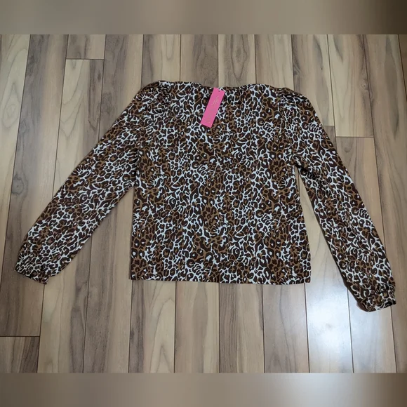 NWT! Lilly Pulitzer Jansen V-Neckline Sweatshirt Chocolate My Favorite Spot L - Picture 2 of 13